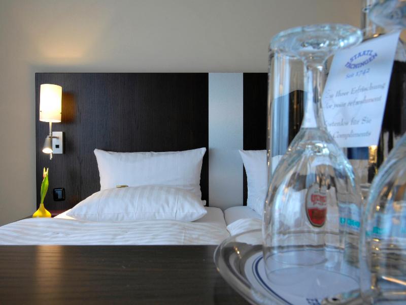 Astor & Aparthotel Cologne Extérieur photo