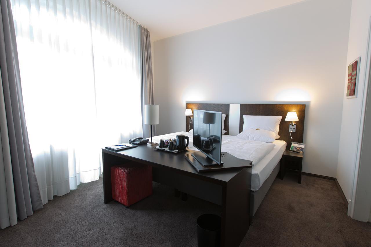 Astor & Aparthotel Cologne Extérieur photo